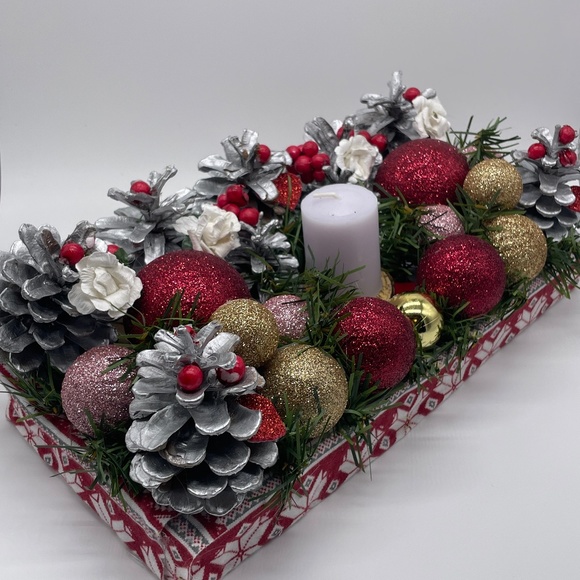 Christmas Centerpiece / Christmas Table Decor - Picture 1 of 3